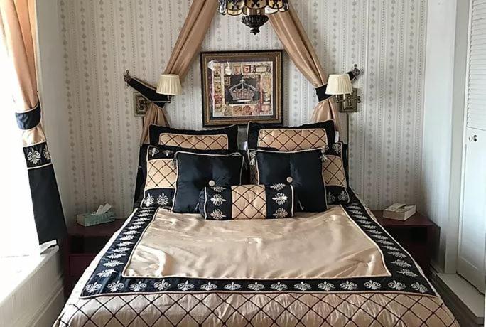 Noble Waterfront Suites Brockville Bagian luar foto